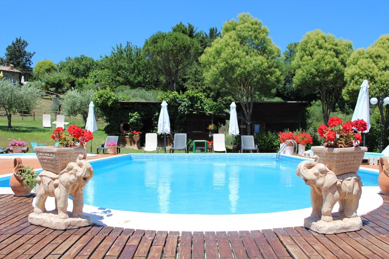 Poggio Paradiso Apartments Mengara Exterior photo